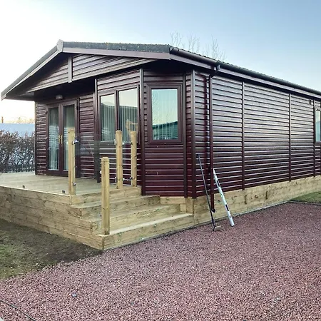 2 Bedroomed With Private Garden * Penrith