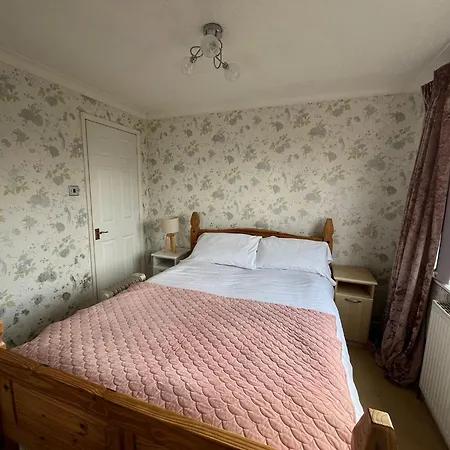 Chalet 2 Bedroomed With Private Garden Penrith