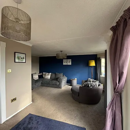 2 Bedroomed With Private Garden Horská chata Penrith